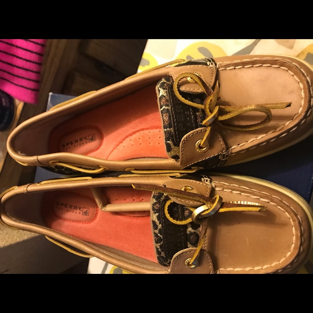 Leopard Sperry boat shoes with Gold sparkle